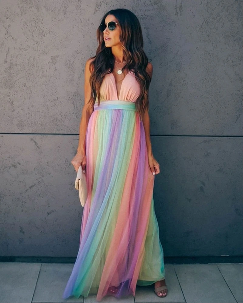 Kleid | Farbenfrohes Regenbogenkleid für einen auffallenden Stil
