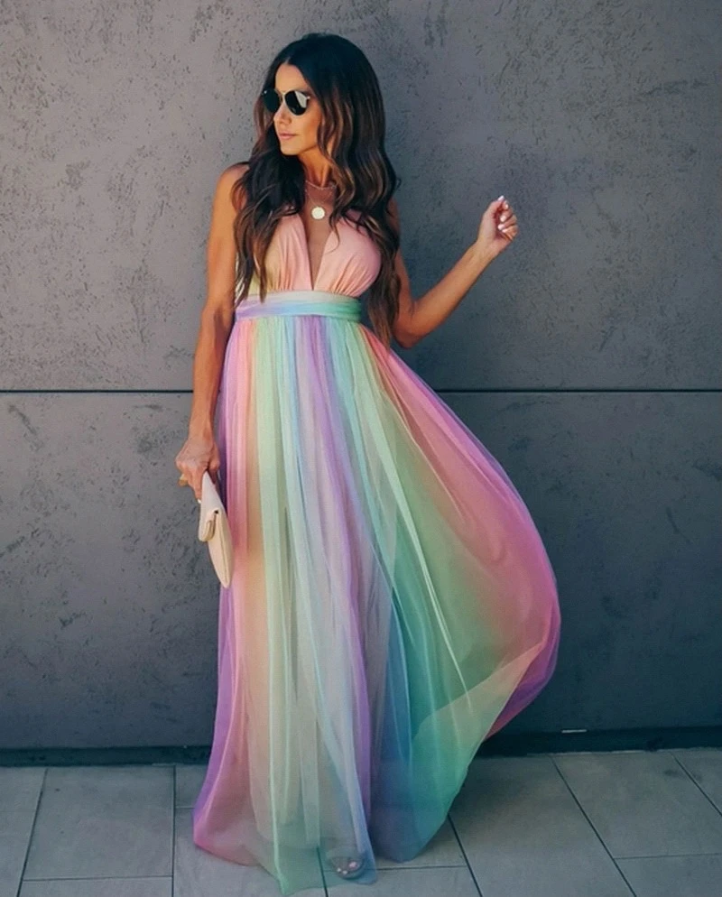 Kleid | Farbenfrohes Regenbogenkleid für einen auffallenden Stil
