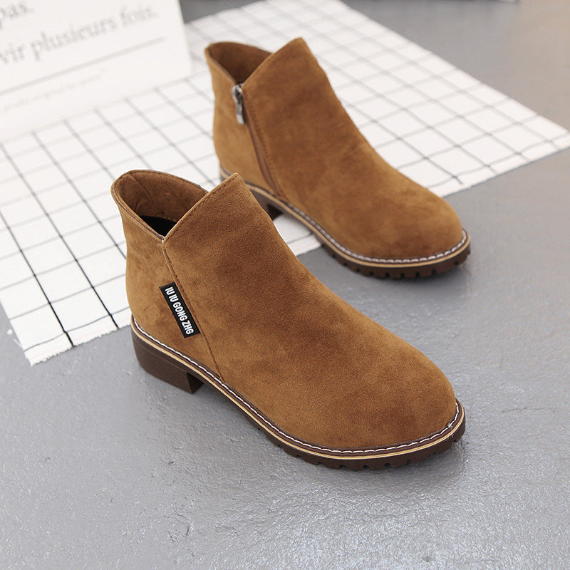 Valenzora | Suede ankle boot with non-slip sole and side zipper