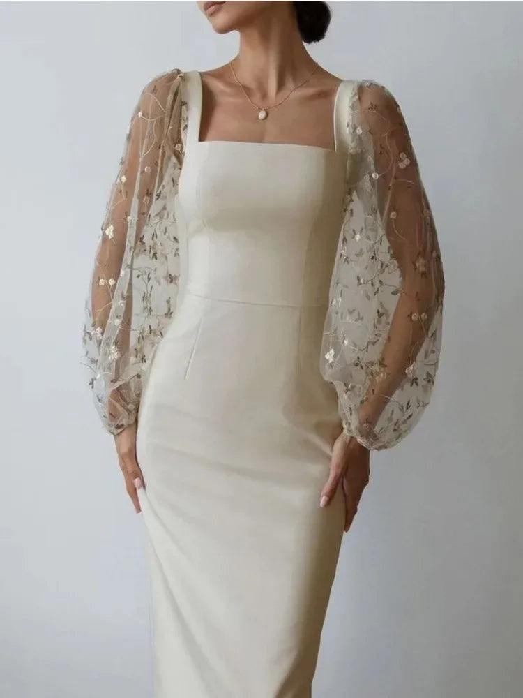 Valenzora | Evening and party dress with square neckline and long sleeves