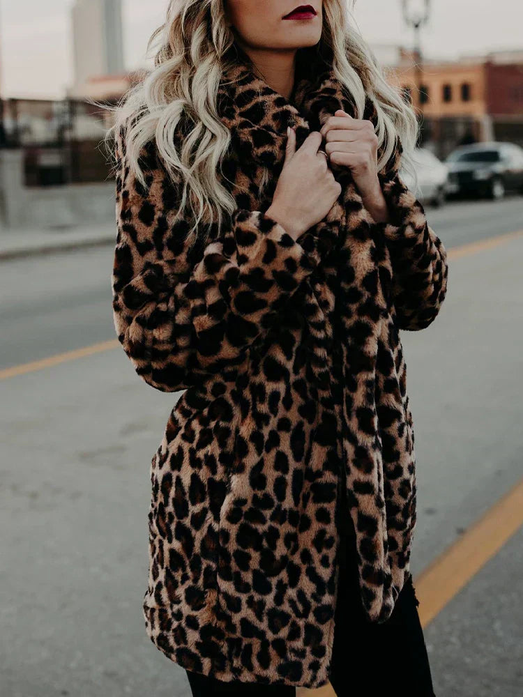 Valenzora - Leopard print coat