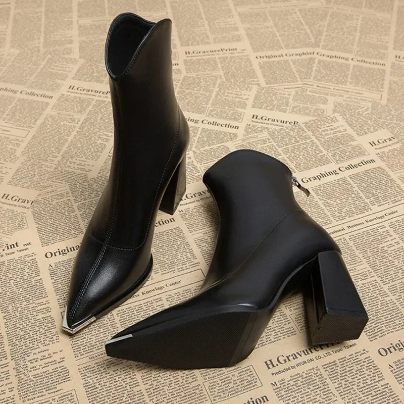 Valenzora | High-heeled boots with zipper
