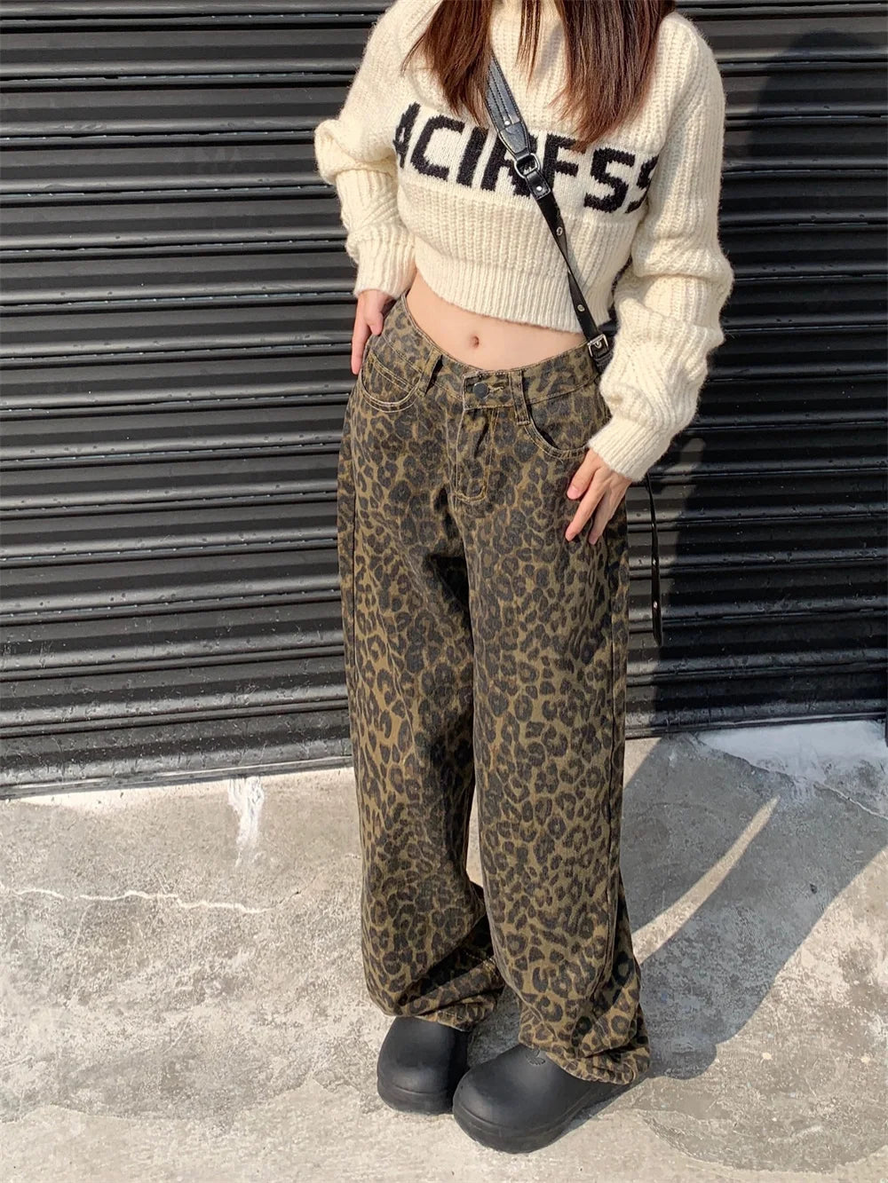 Valenzora | Fashionable Leopard Print Jeans for Women
