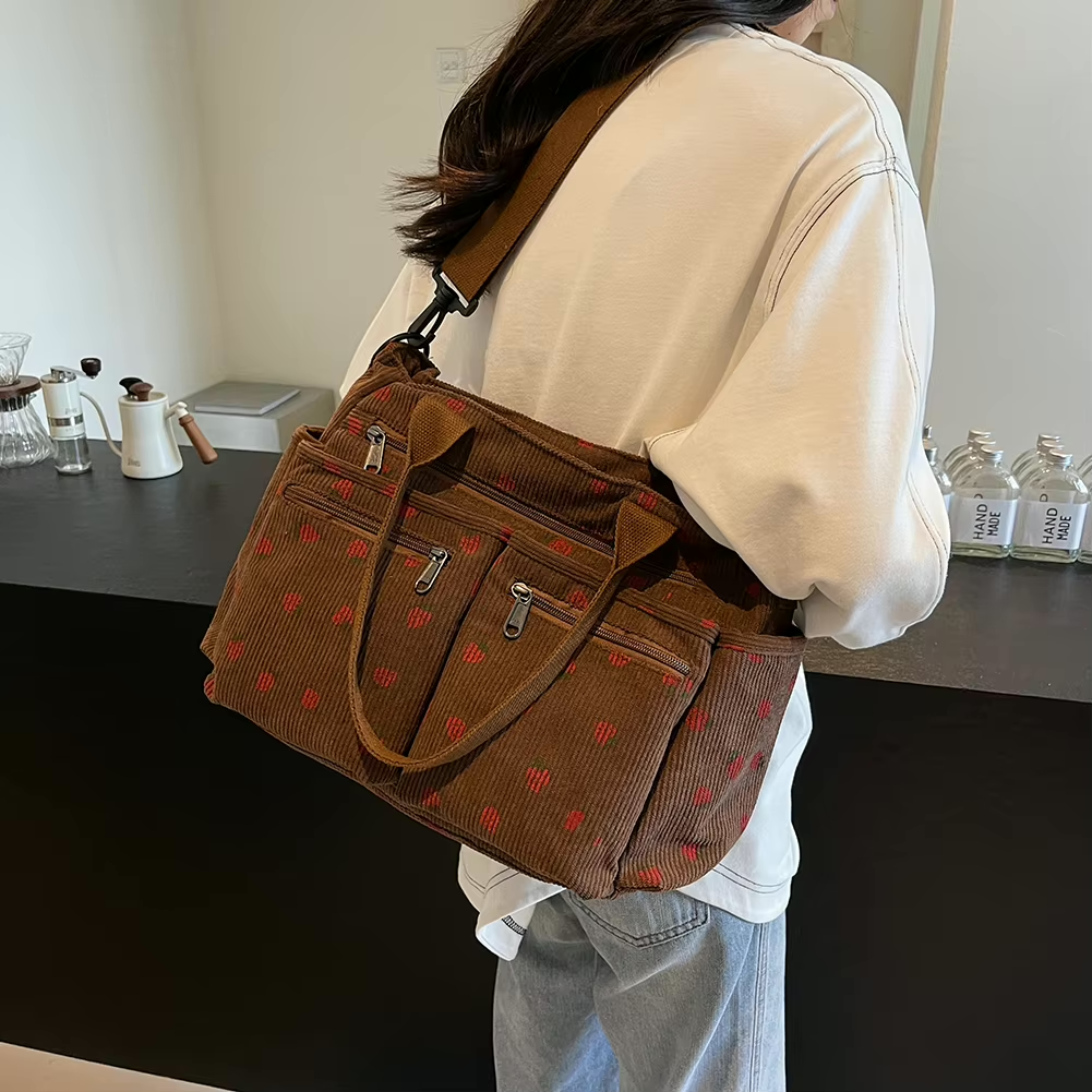 Valenzora | Erdbeer-Cordtasche