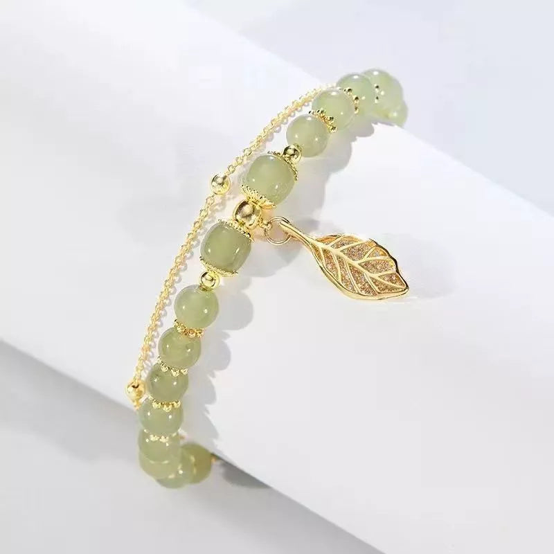 Valenzora | Jade Bracelet with Leaf Pendant