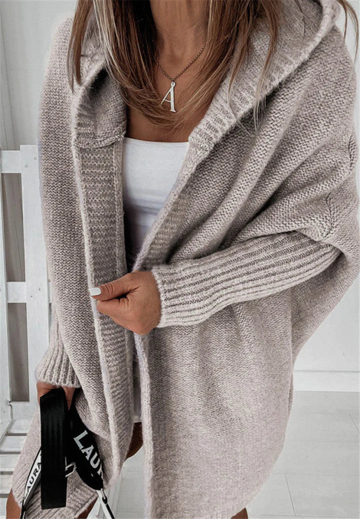 Valenzora | Superweiche Strickjacke mit Taschen und Kapuze für Damen