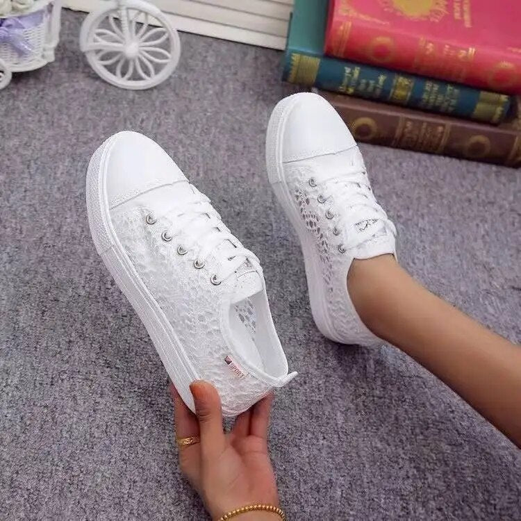 Valenzora – Eleganz trifft auf lässige Sneaker | Schnürsneaker