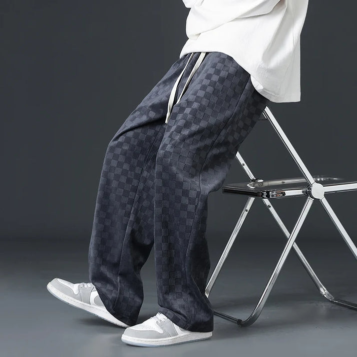 Valenzora | Stylish jogging pants with a checkered pattern