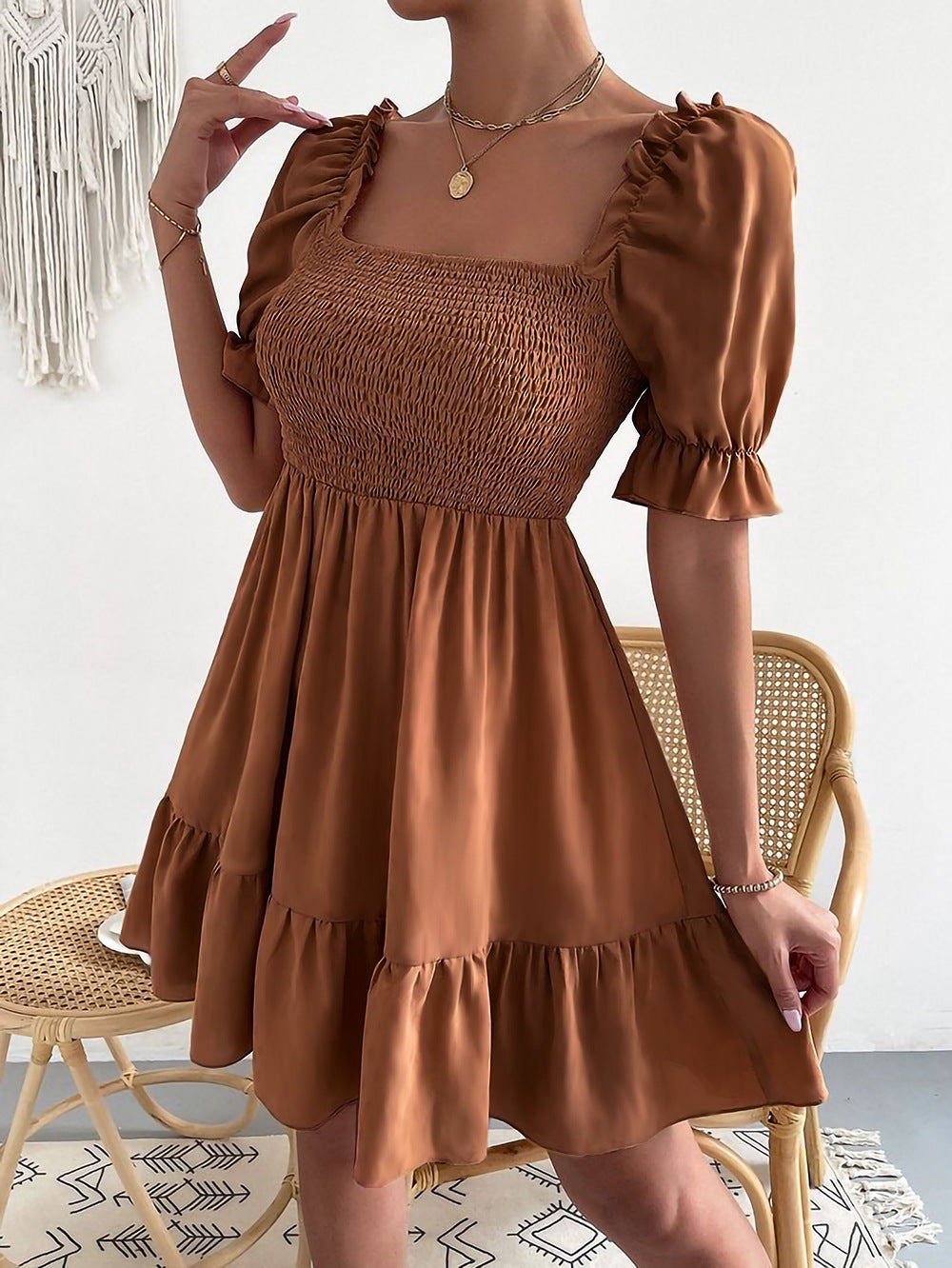 Valenzora - Brown mini dress with puff sleeves