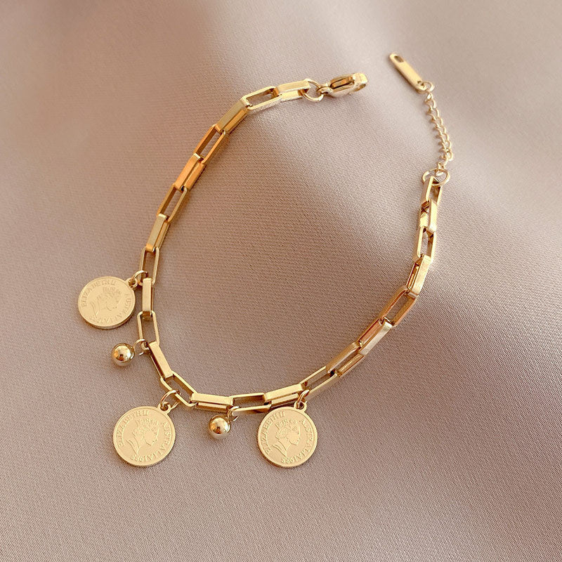 Valenzora Sparkling Freedom Armband | Damen Edelstahl Rundes Signature-Portrait-Anhänger
