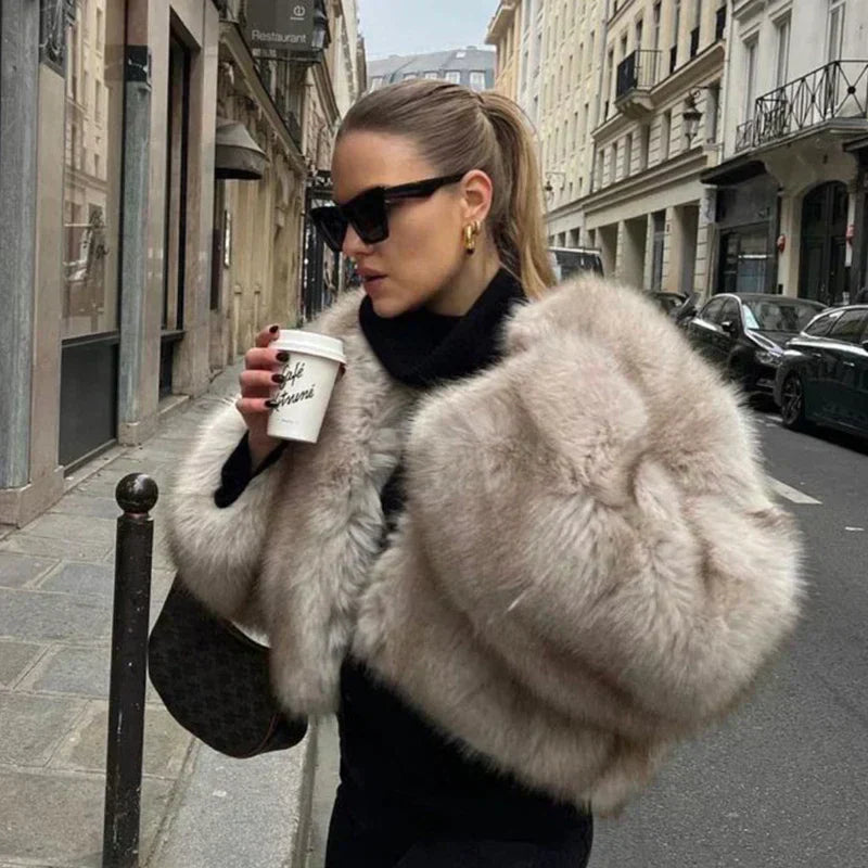 Valenzora - Women's edgy faux fur jacket
