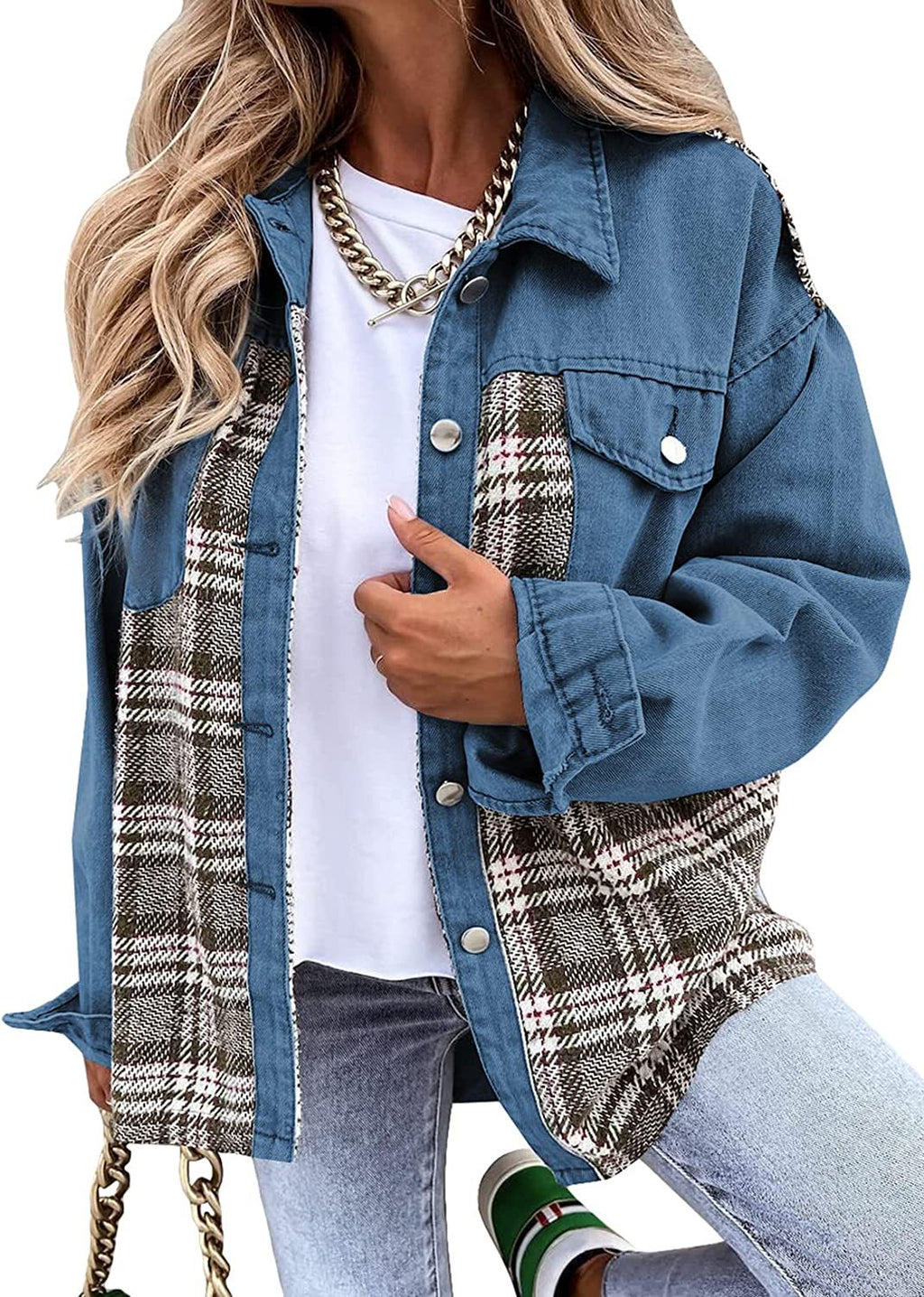 Valenzora - Denim jacket with long sleeves and button closure