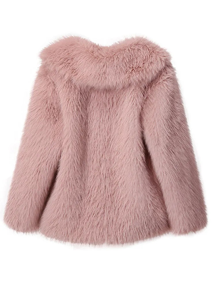 Valenzora - Slim Faux Fur Coat