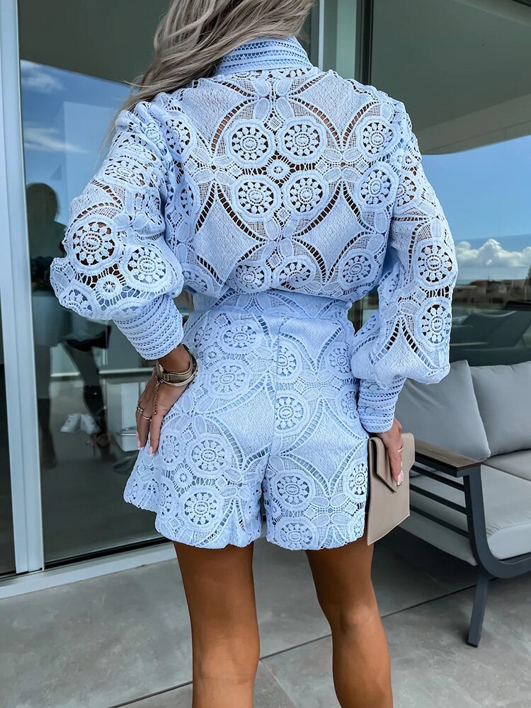 Elegant summer outfit