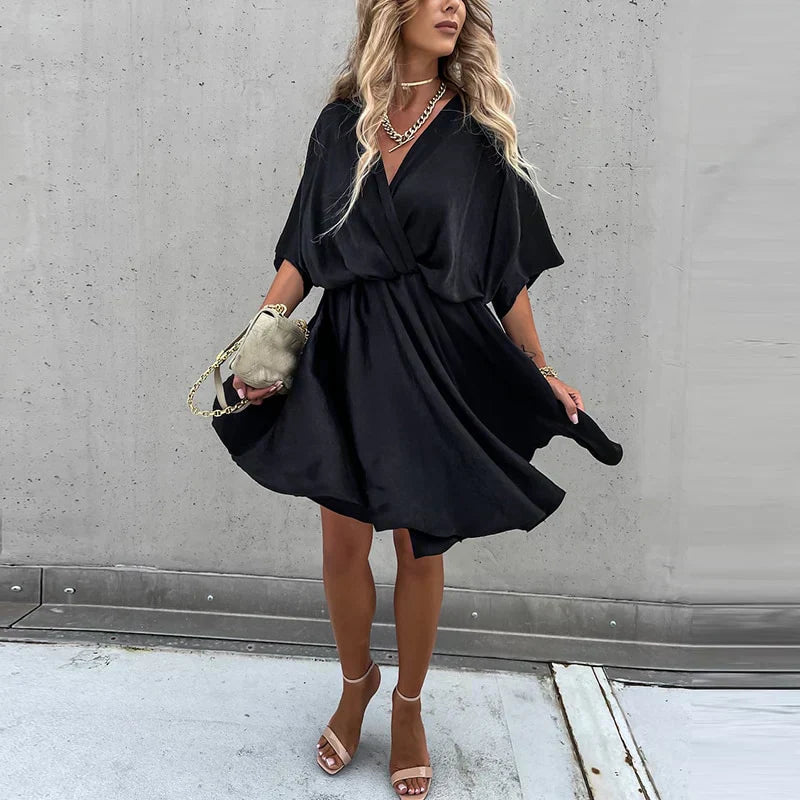 Valenzora | Graceful dress with delicate pleats
