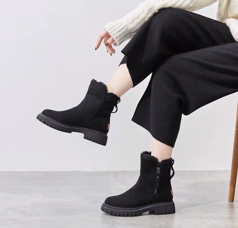 Valenzora | Modern ankle boots with soft fleece lining