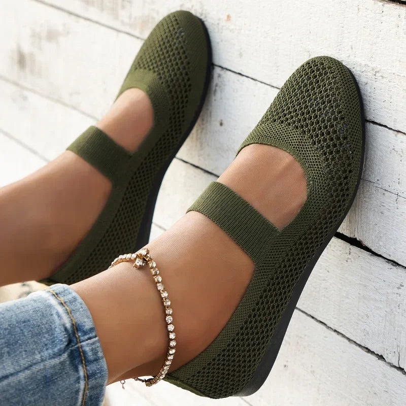 Valenzora | Comfortable shoes with straps