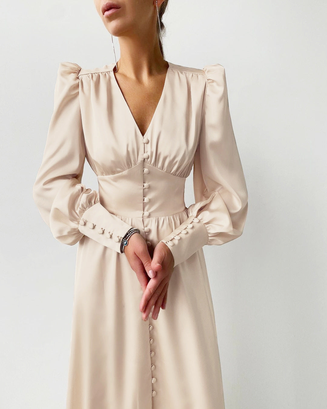 Valenzora | Elegant satin dresses