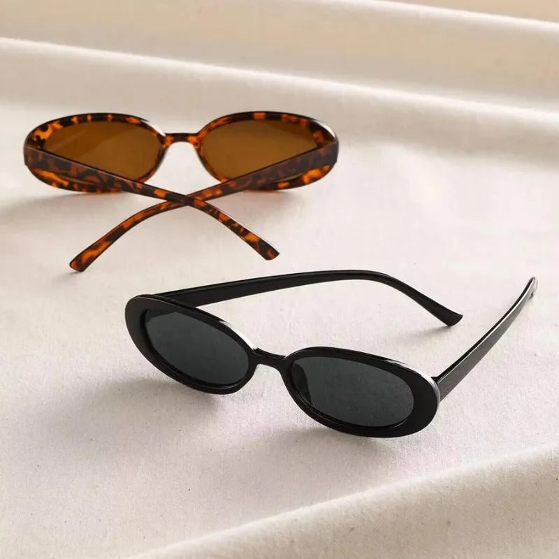 Valenzora | Vintage sunglasses with a classic design for women