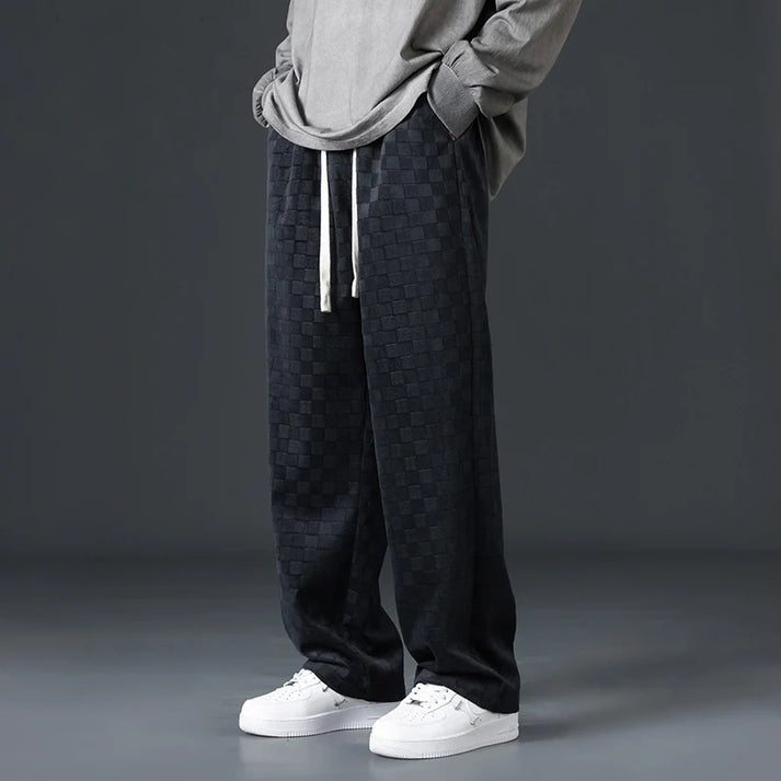 Valenzora | Stylish jogging pants with a checkered pattern