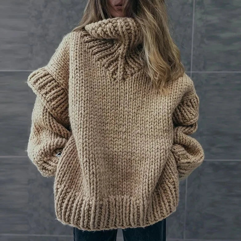 Valenzora | Oversized sweatshirt with turtleneck
