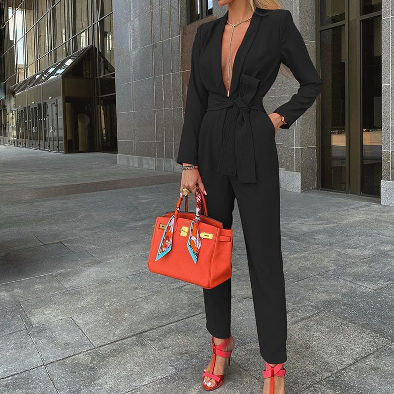 Valenzora - Women's leisure suit with belt