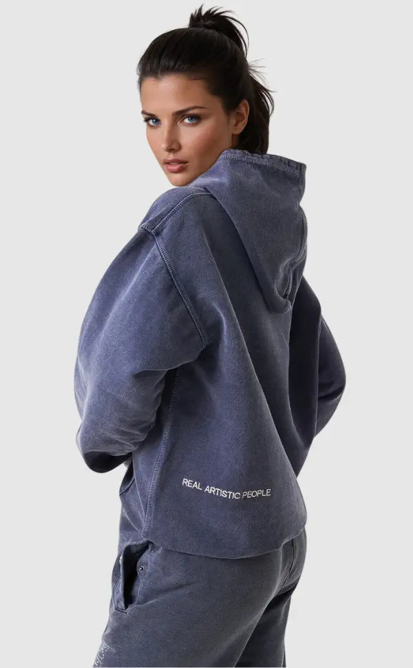 Valenzora | Comfortable hoodie with modern cultural design combining style and comfort