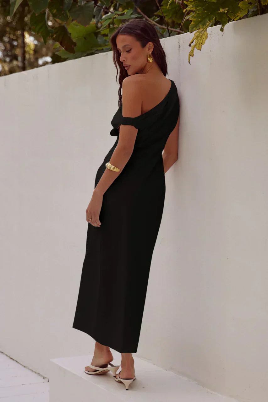 Leinenkleid mit schrägen Schultern