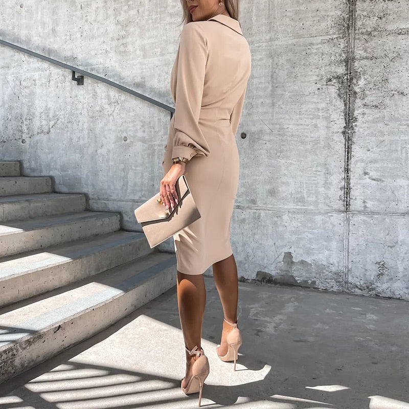 Valenzora - Dress with V-neck and slit