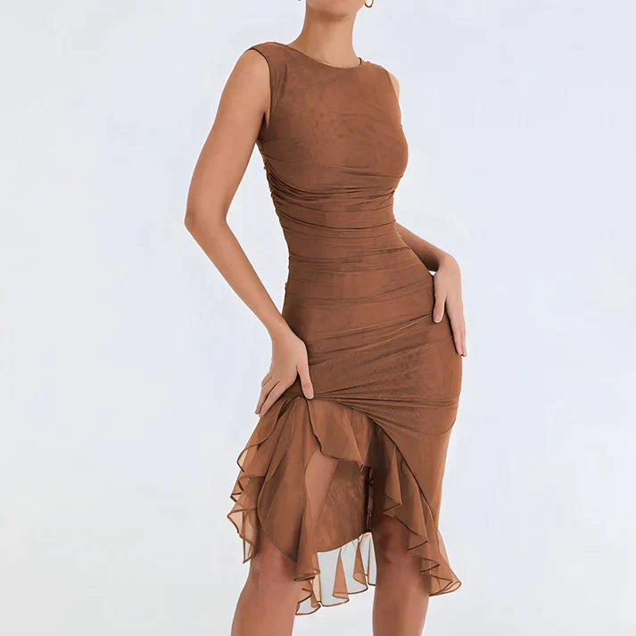 Valenzora - Elegant bodycon dress with ruffles