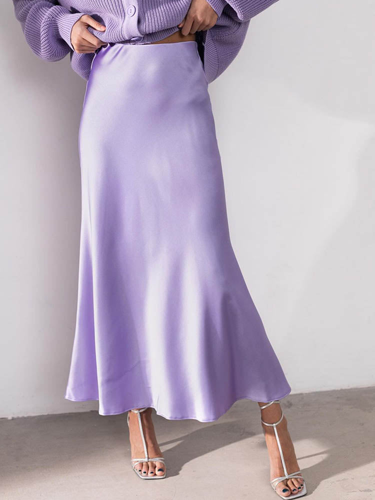 Valenzora | The elegant satin midi skirt