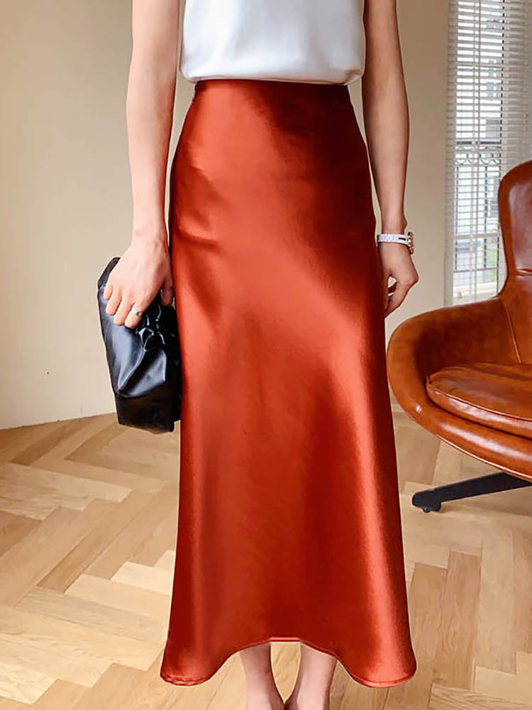 Valenzora | The elegant satin midi skirt