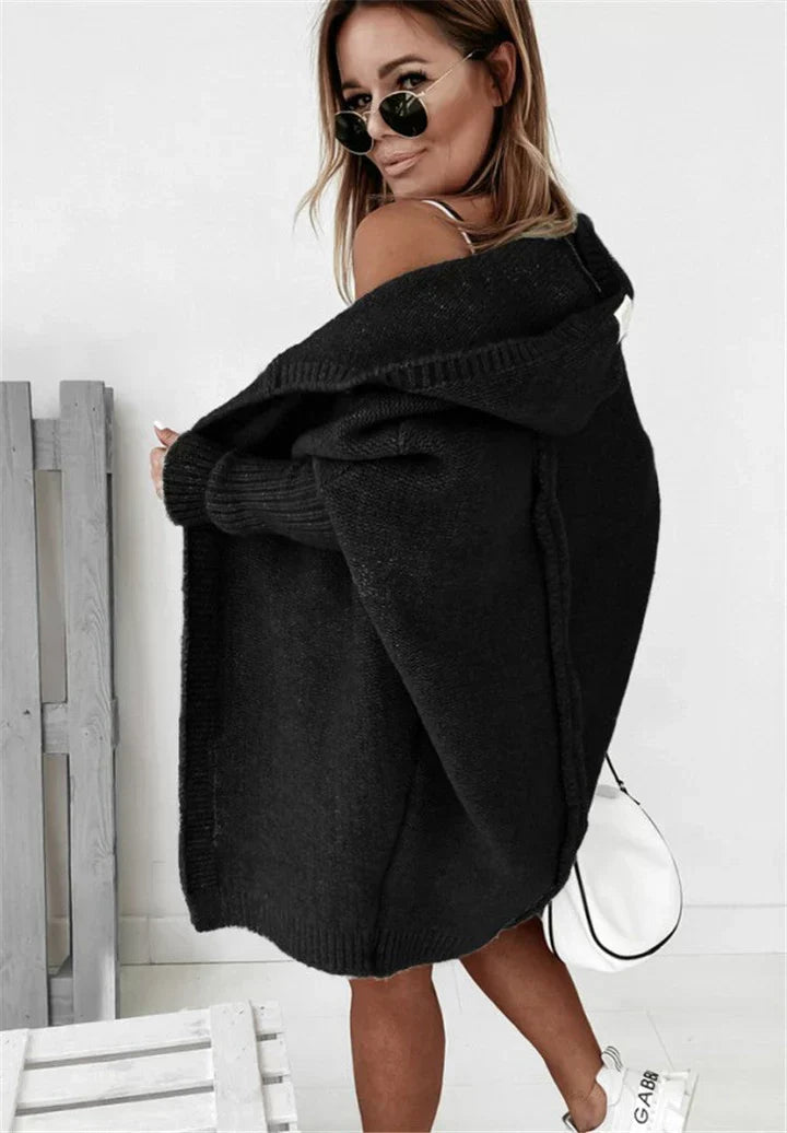Valenzora | Superweiche Strickjacke mit Taschen und Kapuze für Damen