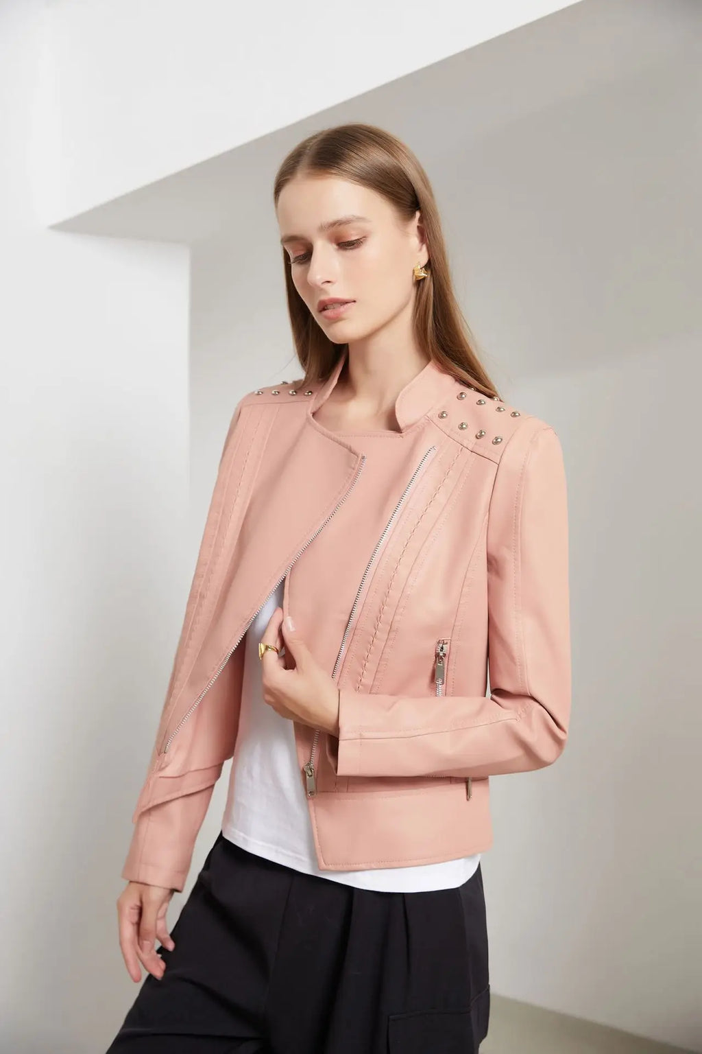Valenzora | Elegante Lederjacke für Damen.