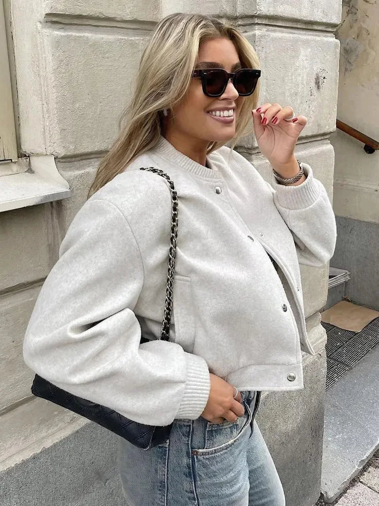 Valenzora | Stylish cropped bomber jacket