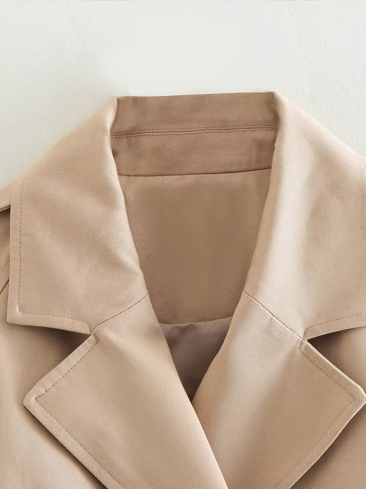 Valenzora - Short Beige Trench Coat For Stylish Appearances