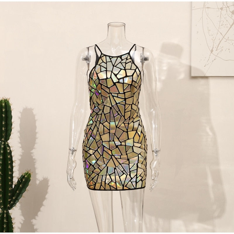 Valenzora | Steh einfach da und starre das Minikleid an