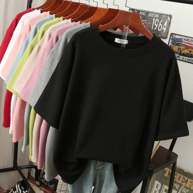 Valenzora | Cozy cotton basic T-shirt in plus sizes for women