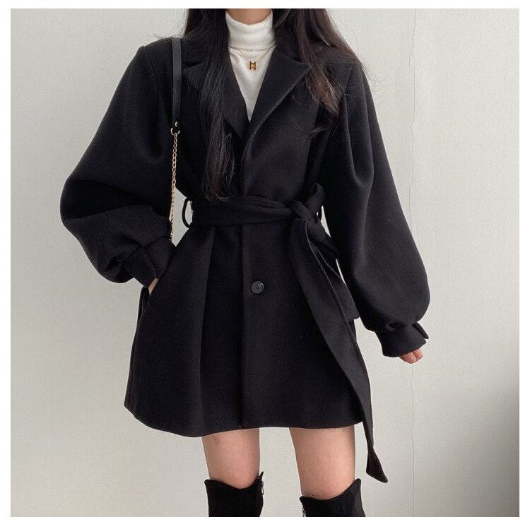 Valenzora for coats with fashionable flair