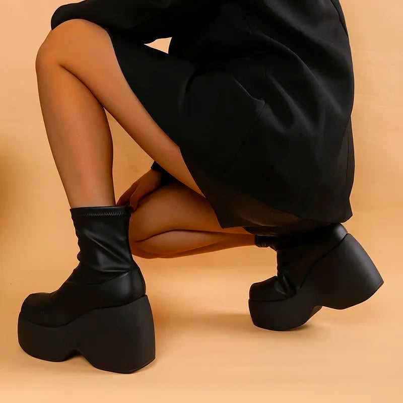 Valenzora | Gothic Chunky Platform Ankle Boots with Zipper