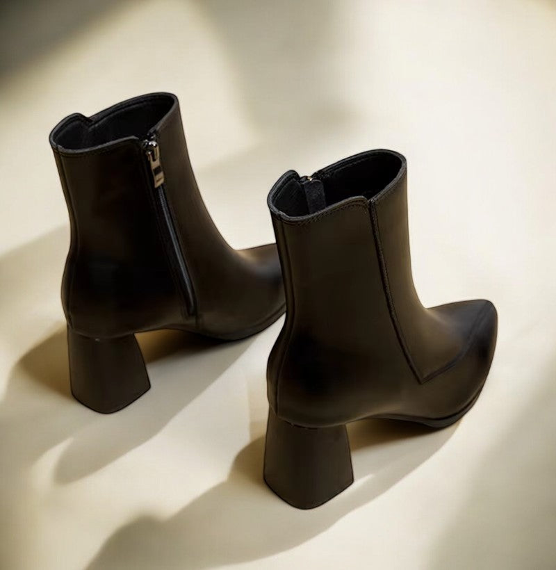 Valenzora – Modische klobige Stiefeletten für Damen mit spitzer Zehenpartie und wasserdichter Plateausohle