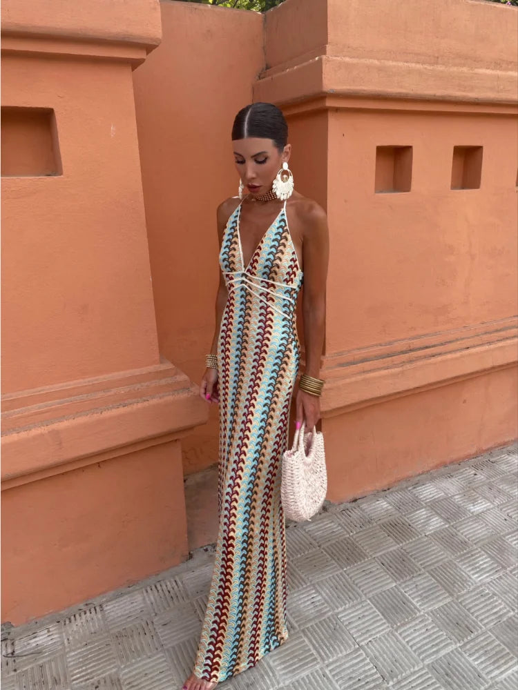 Valenzora | Sleeveless dress with V-neck