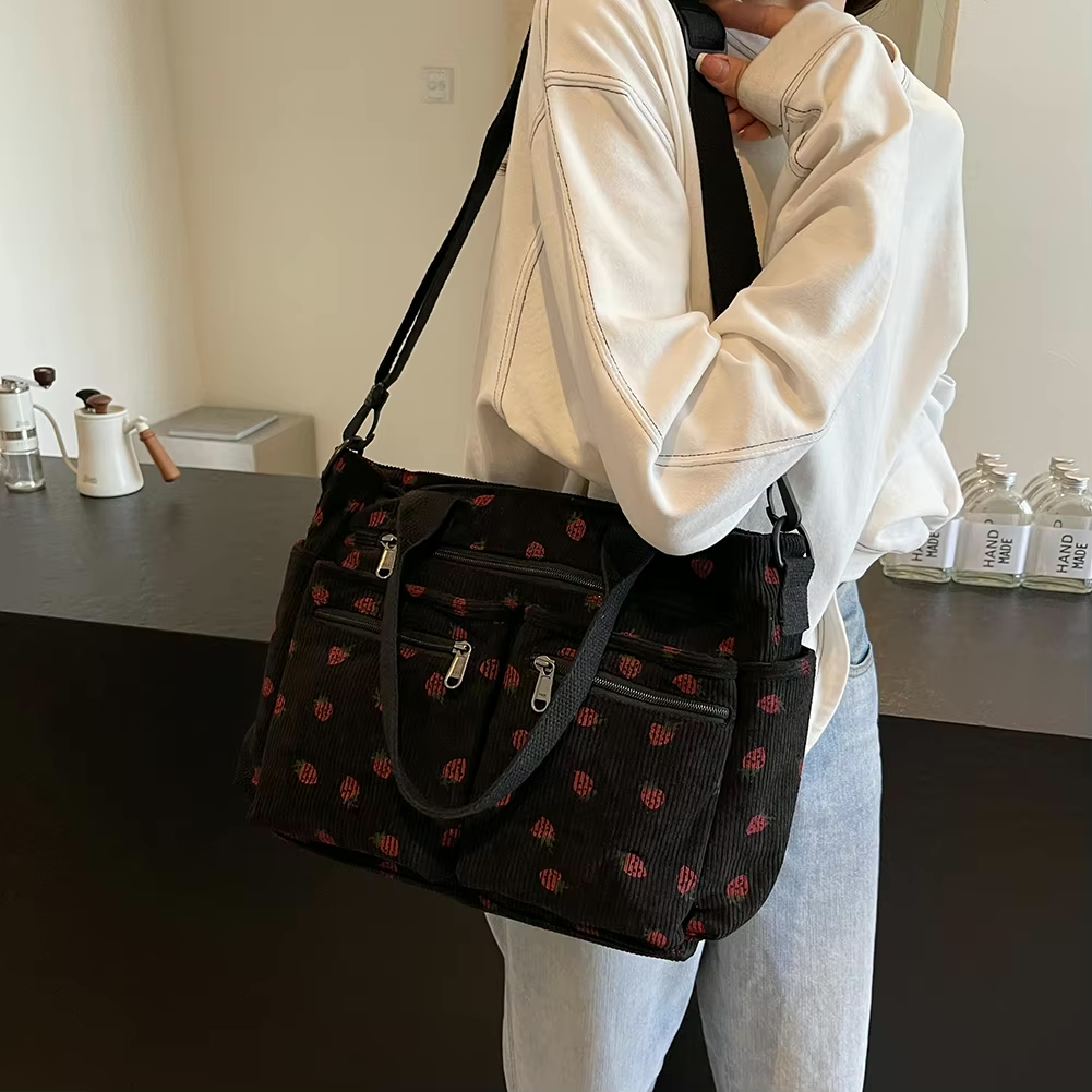 Valenzora | Erdbeer-Cordtasche