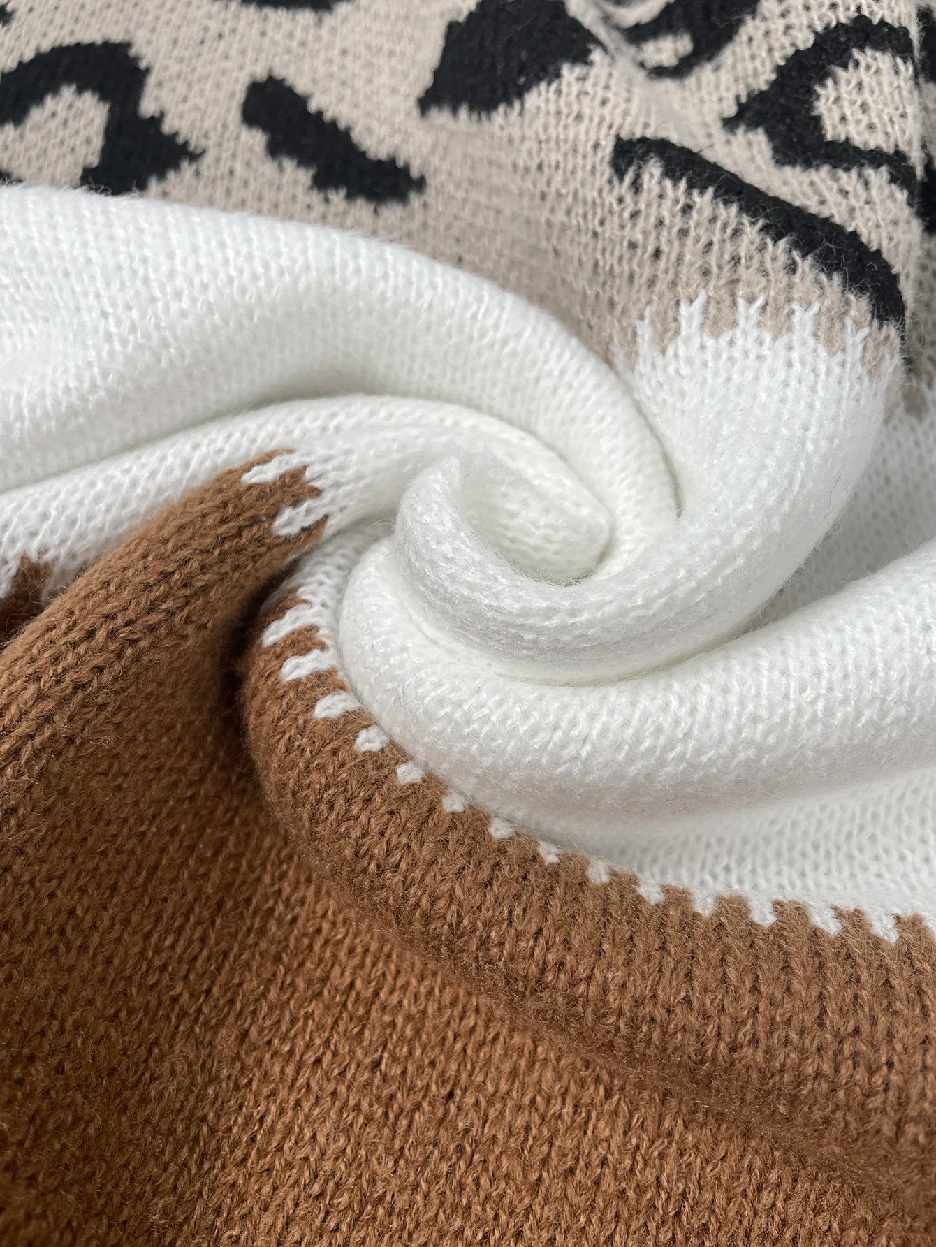 Valenzora | Gemütlicher Moderner Pullover