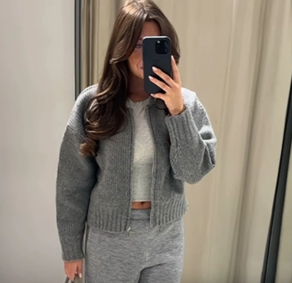 Großer Cardigan mit Reißverschluss