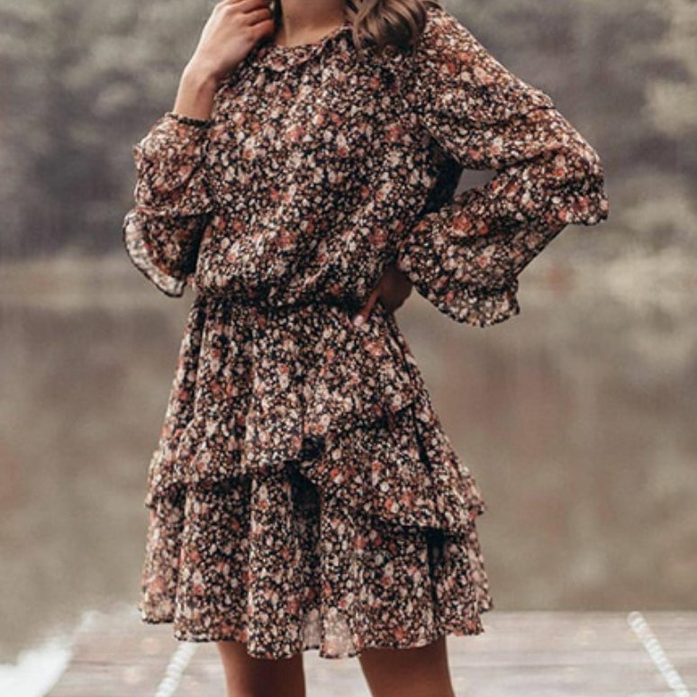 Dress - Elegant and versatile summer dress for women