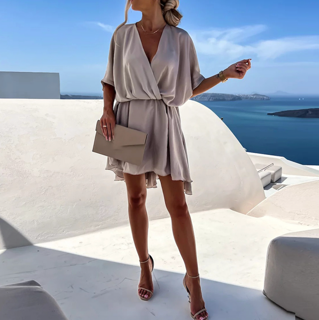 Valenzora | Graceful dress with delicate pleats