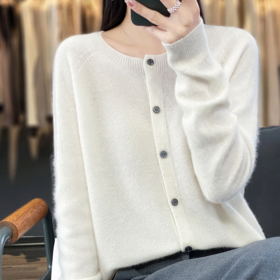Valenzora | Klassischer Wollcardigan