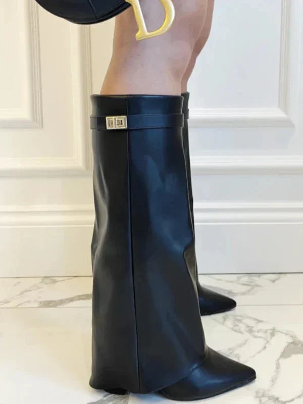 Valenzora | Shark Boots