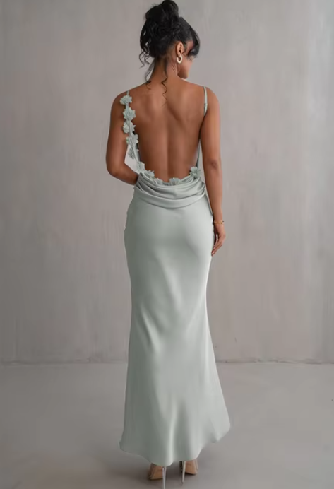 Valenzora | Fashionable floral dress with draped back